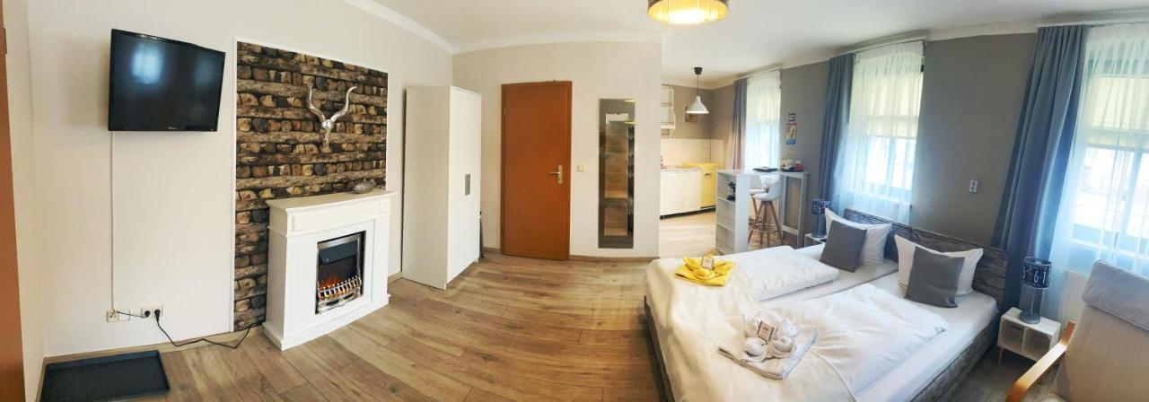 Hotel-Pension Mandy - Adults Only Senftenberg Esterno foto